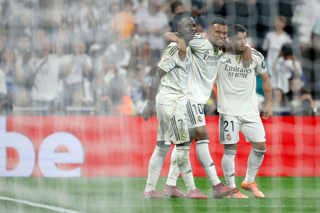 包含巴西鏖战日本,姆巴佩送出助攻的词条 包含巴西鏖战日本,姆巴佩送出助攻的词条