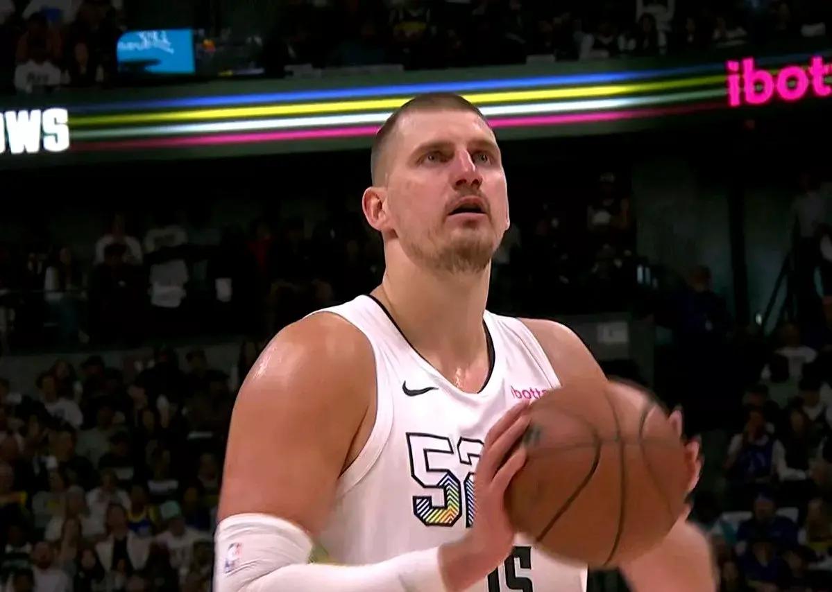 加拿大男篮血洗热火,卡鲁索三分雨点燃全场的简单介绍 加拿大男篮血洗热火,卡鲁索三分雨点燃全场的简单介绍