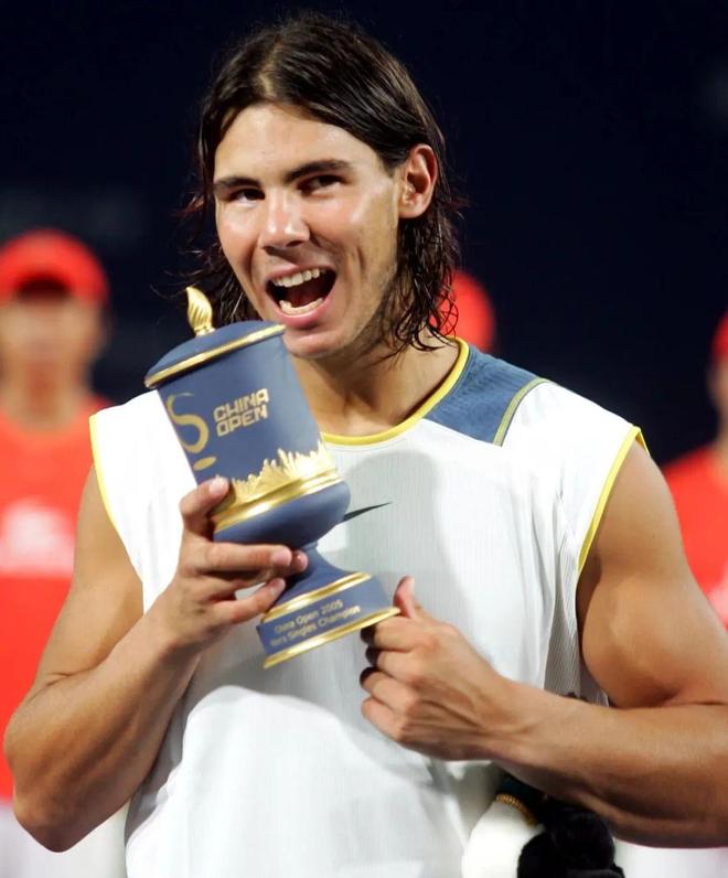 日本网球队血洗德国网球队，纳达尔完成帽子戏法