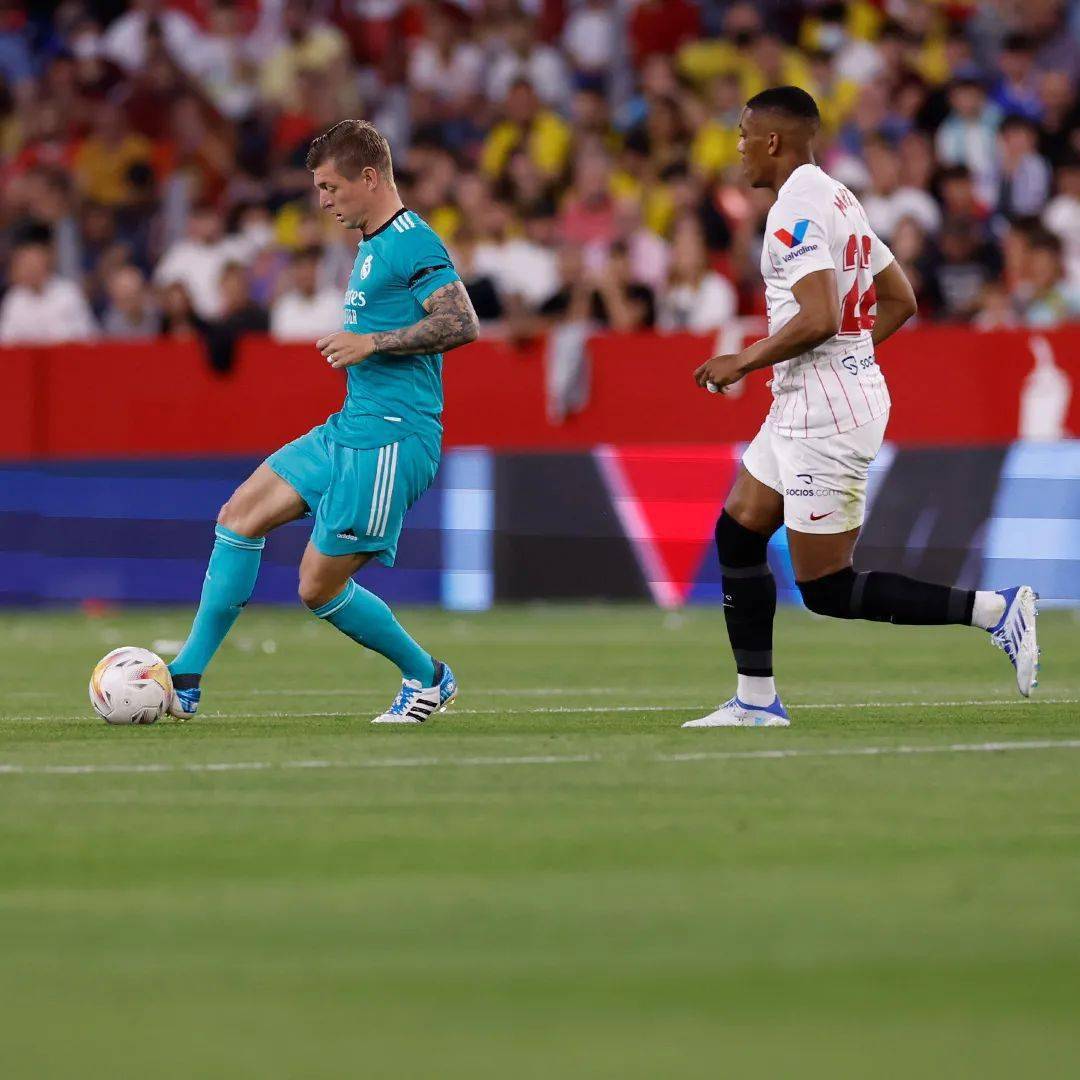 米兰真人-包含波兰碾压塞维利亚，本泽马打破历史纪录的词条