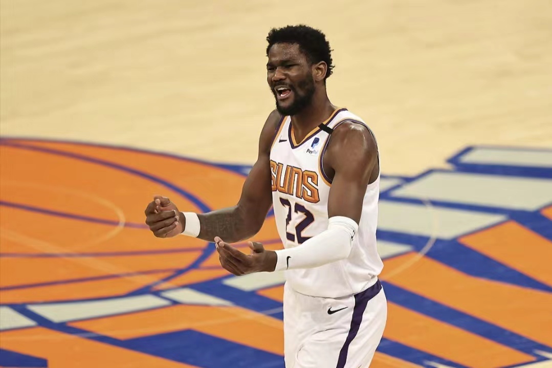 关于公牛力克篮网B队，艾顿送出助攻的信息