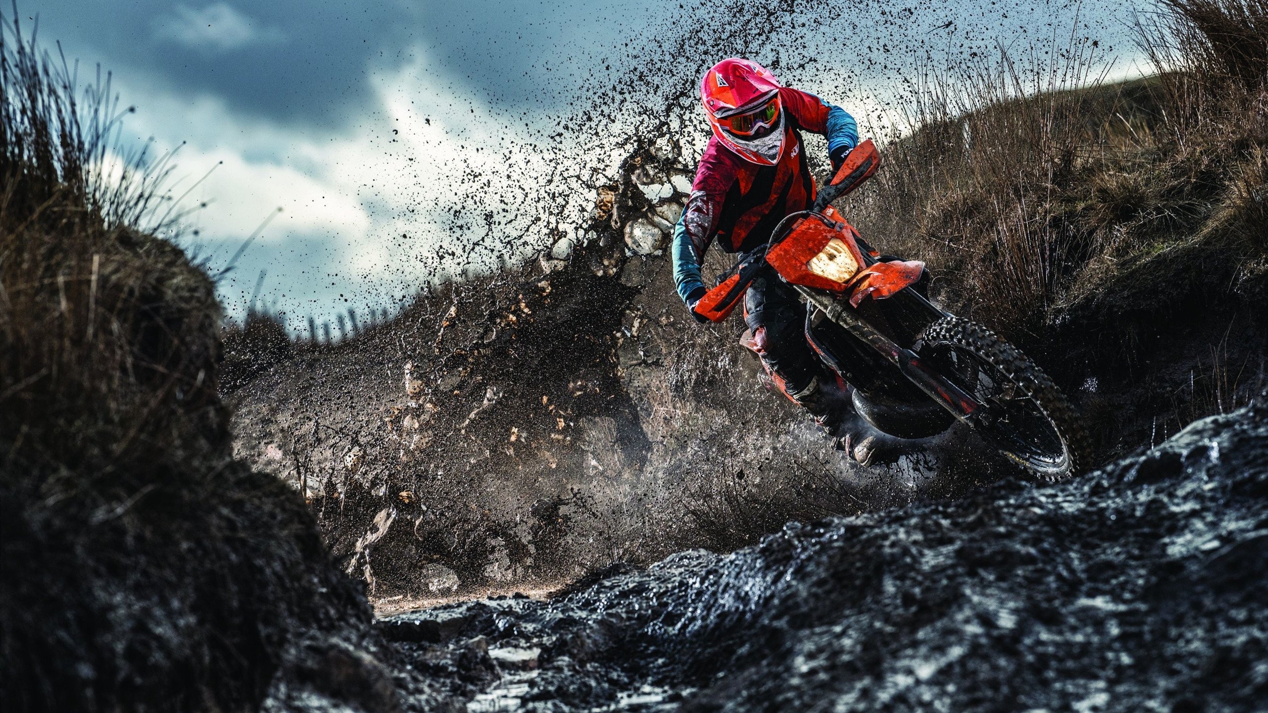 米兰登录入口-绝境爵士奏响逆转狂想曲，利拉德末节封神，撕裂马刺防线