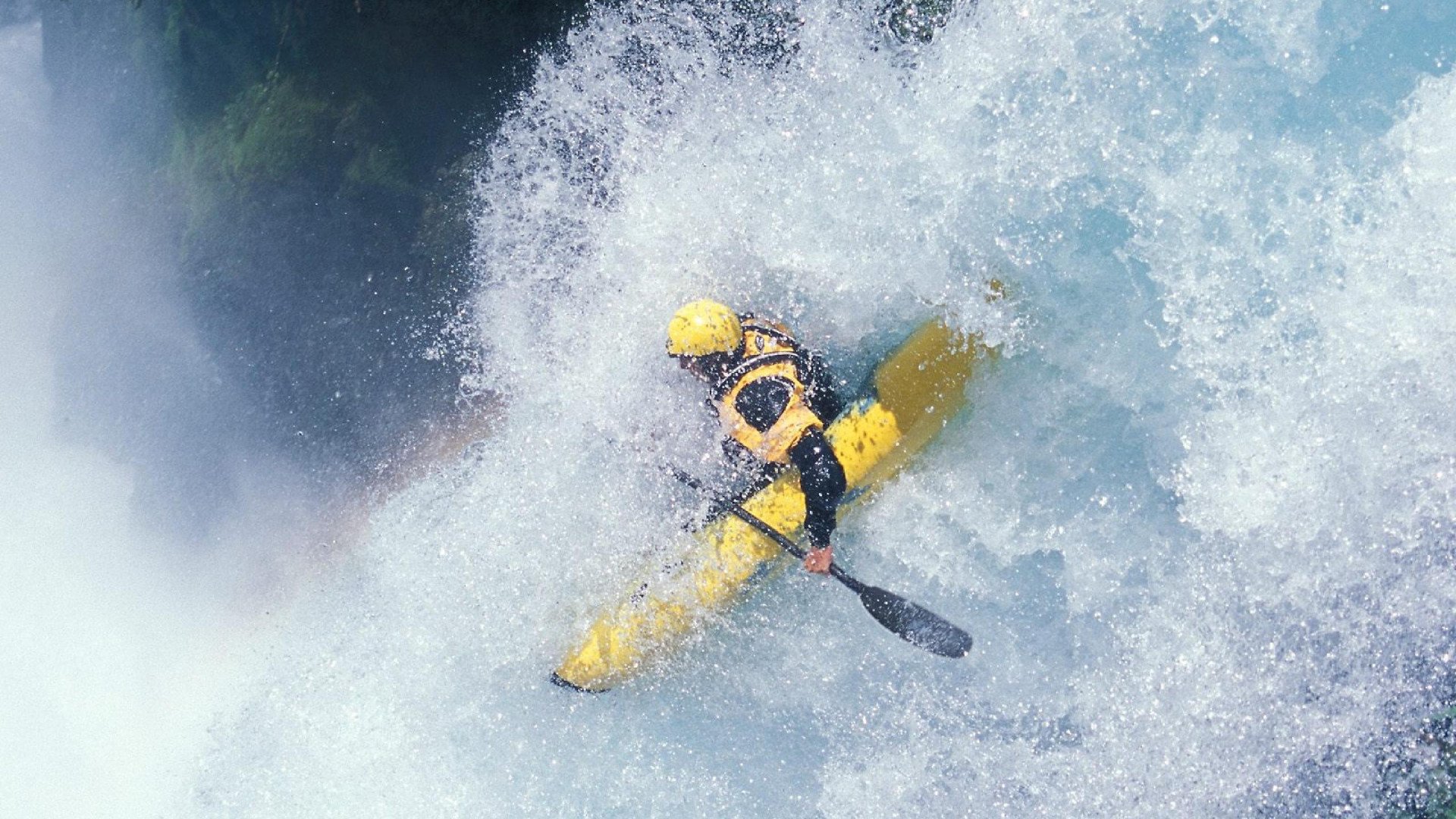 绿茵场上的异类叙事，姆巴佩爆发与玻利维亚的冷门压制学