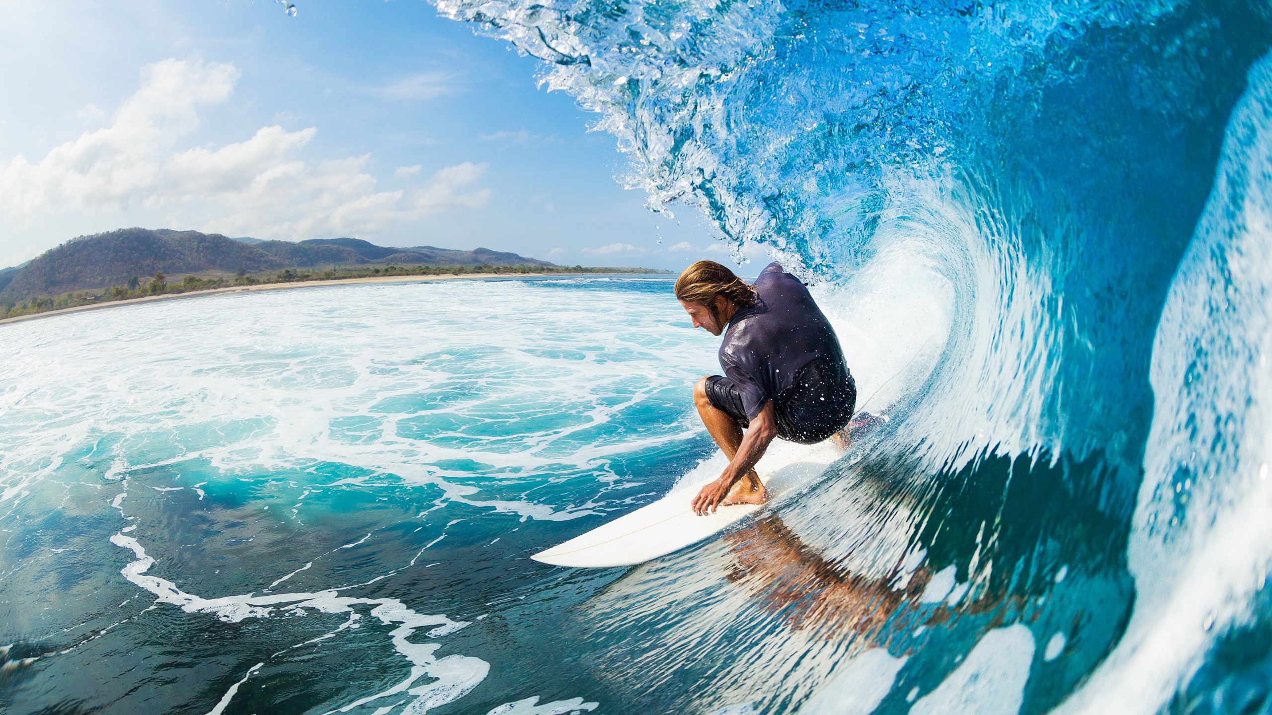 米兰体育官方网站-凯塞多一锤定音！南非完胜尼斯的年度焦点之战，他如何接管了比赛？