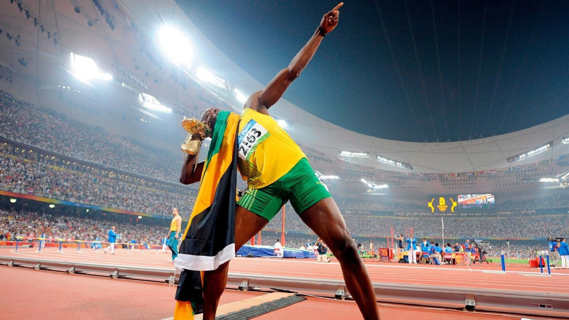 当封锁的隐喻遇上绿茵场，乌拉圭的战术与卢卡库的接管